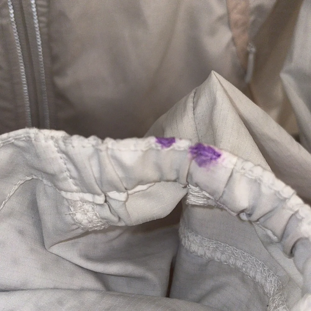 ATHLETA white hooded windbreaker jacket in women’s XXS - Picture 12 of 15